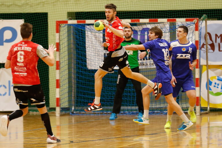 Serviti_ZTR_26@Helin_Potter