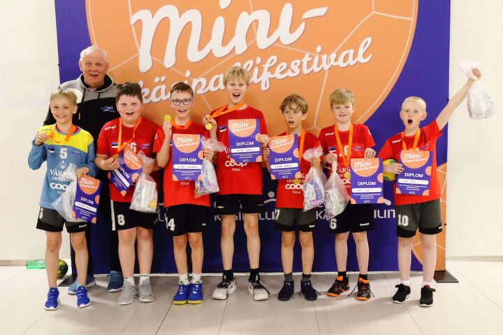 280036215_5679798838715999_24504574479615736_n