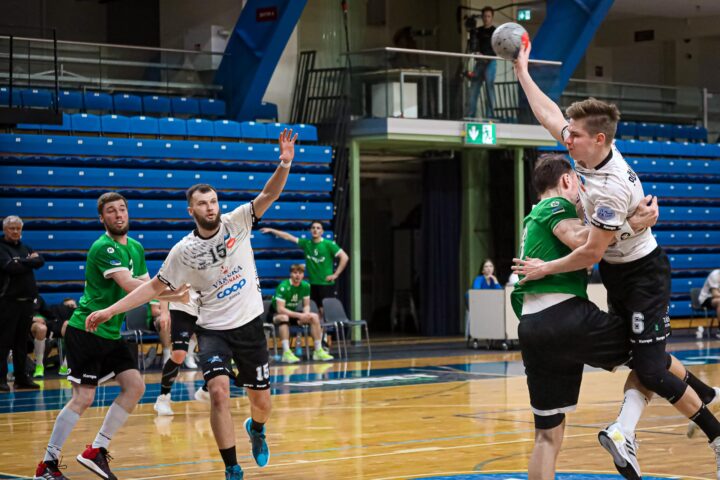 Serviti eest 6 väravat visanud Kermo Saksing viskel